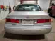 2001 Toyota Camry LE z VIN 4T1BG22K81U842010, wystawiony jako Copart lot #87473015 z przebiegiem 150 625 mil mil oraz Czysty tytuł • Clean title. Historia ofert i sprzedaży dostępna na DreamBid. Obrazek 6.