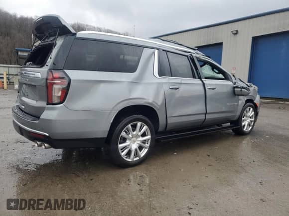 2023 Chevrolet Suburban High Country z VIN 1GNSKGKL1PR310240, wystawiony jako Copart lot #45290155 z przebiegiem 46 158 mil mil oraz Szkoda całkowita • Salvage title. Historia ofert i sprzedaży dostępna na DreamBid. Obrazek 3.