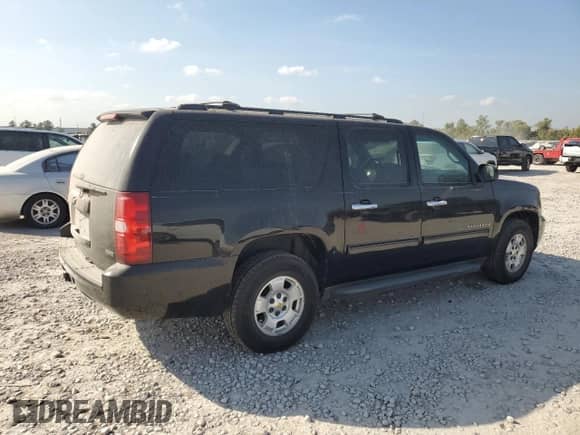 2011 Chevrolet Suburban LS с VIN 1GNSCHE01BR176374, выставлен на аукционе Copart как лот 90101835 с пробегом 235 026 миль миль и Чистый • Clean title. История ставок и продаж доступна на DreamBid. Изображение 3.