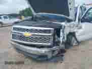 2015 Chevrolet Silverado 1500 LT z VIN 1GCVKREH5FZ400305, wystawiony jako IAAI lot #42626165 z przebiegiem Nie podano mil oraz . Historia ofert i sprzedaży dostępna na DreamBid. Obrazek 17.