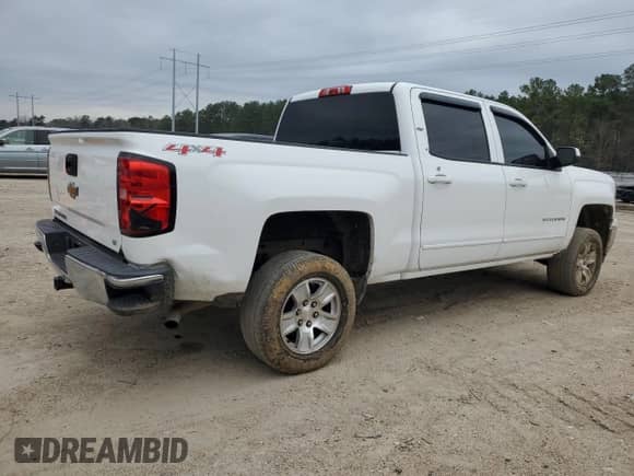 2015 Chevrolet Silverado 1500 LT with VIN 3GCUKREH3FG295310, listed as a Copart auction lot 45860795 with 216,343 mi miles and Salvage title. Bid and sale history available at DreamBid. Image 3.