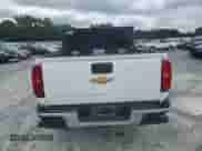 2018 Chevrolet Colorado 4WD Work Truck с VIN 1GCHTBEA9J1293593, выставлен на аукционе Copart как лот 68031215 с пробегом 124 126 миль миль и Чистый • Clean title. История ставок и продаж доступна на DreamBid. Изображение 6.