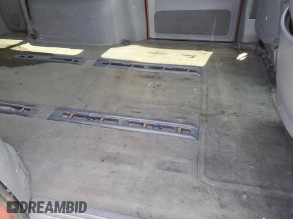 2000 Dodge Caravan SE с VIN 1B4GP44R7YB779226, выставлен на аукционе Copart как лот 56919784 с пробегом 202 679 миль миль и Списание • Salvage title. История ставок и продаж доступна на DreamBid. Изображение 10.
