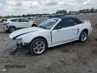 2001 Ford Mustang SVT Cobra z VIN 1FAFP46V61F243297, wystawiony jako Copart lot #59659325 z przebiegiem 95 707 mil mil oraz Szkoda całkowita • Salvage title. Historia ofert i sprzedaży dostępna na DreamBid. Obrazek 1.