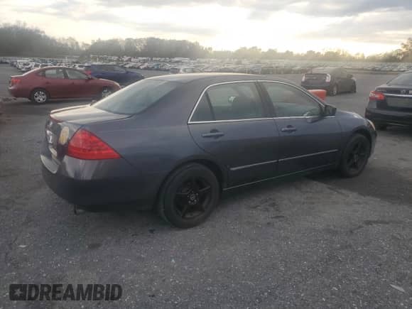 2007 Honda Accord EX with VIN 1HGCM56747A202753, listed as a Copart auction lot 87203395 with 167,927 mi miles and Clean title. Bid and sale history available at DreamBid. Image 3.
