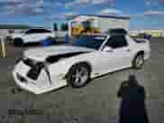 1991 Chevrolet Camaro с VIN 1G1FP23FXML150390, выставлен на аукционе Copart как лот 84790815 с пробегом 172 866 миль миль и Списание • Salvage title. История ставок и продаж доступна на DreamBid. Изображение 1.