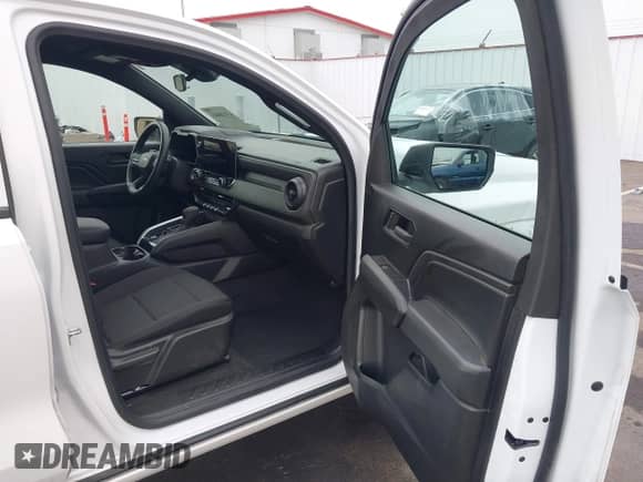 2024 Chevrolet Colorado 2WD Work Truck с VIN 1GCGSBEC5R1169087, выставлен на аукционе IAAI как лот 43148443 с пробегом 13 965 миль миль и . История ставок и продаж доступна на DreamBid. Изображение 5.