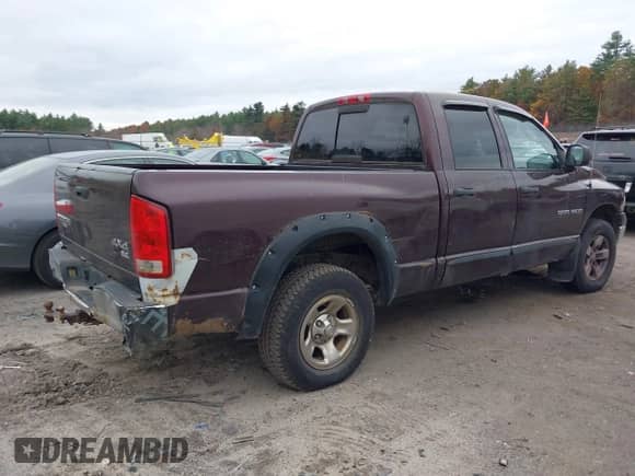 2004 Dodge 1500 SLT z VIN 1D7HU18D34S738668, wystawiony jako IAAI lot #43552508 z przebiegiem Nie podano mil oraz . Historia ofert i sprzedaży dostępna na DreamBid. Obrazek 4.