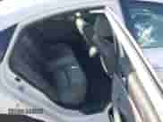 2012 Hyundai Sonata Hybrid z VIN KMHEC4A4XCA022457, wystawiony jako IAAI lot #43380145 z przebiegiem 96 579 mil mil oraz . Historia ofert i sprzedaży dostępna na DreamBid. Obrazek 8.