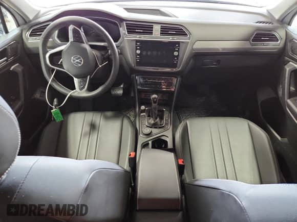 2024 Volkswagen Tiguan SE с VIN 3VVMB7AX7RM064578, выставлен на аукционе Copart как лот 69648265 с пробегом Не указан миль и Списание • Salvage title. История ставок и продаж доступна на DreamBid. Изображение 8.