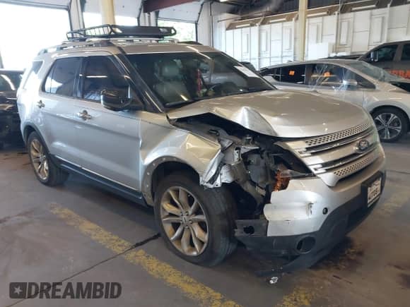 2012 Ford Explorer XLT z VIN 1FMHK7D8XCGA94630, wystawiony jako IAAI lot #42661026 z przebiegiem 213 140 mil mil oraz . Historia ofert i sprzedaży dostępna na DreamBid. Obrazek 1.