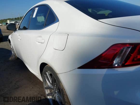 2015 Lexus IS 250 z VIN JTHBF1D2XF5078014, wystawiony jako IAAI lot #43272281 z przebiegiem 89 318 mil mil oraz . Historia ofert i sprzedaży dostępna na DreamBid. Obrazek 3.