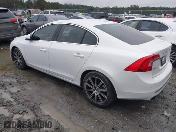 2017 Volvo S60 Inscription с VIN LYV402HKXHB148240, выставлен на аукционе IAAI как лот 41618292 с пробегом 77 870 миль миль и . История ставок и продаж доступна на DreamBid. Изображение 3.
