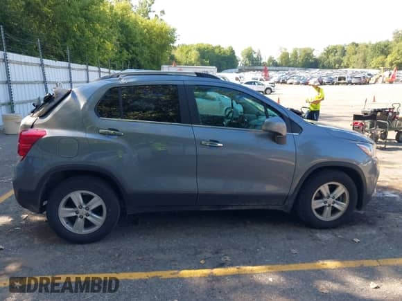 2019 Chevrolet Trax LT с VIN KL7CJLSB6KB820565, выставлен на аукционе IAAI как лот 43041095 с пробегом 90 260 миль миль и . История ставок и продаж доступна на DreamBid. Изображение 13.