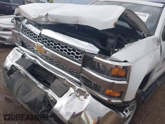 2019 Chevrolet Silverado 2500HD Work Truck z VIN 2GC2CREG8K1149824, wystawiony jako IAAI lot #41895440 z przebiegiem 241 366 mil mil oraz . Historia ofert i sprzedaży dostępna na DreamBid. Obrazek 6.