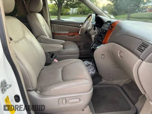 2009 Toyota Sienna XLE with VIN 5TDZK22C09S247890, listed as a Copart auction lot 86327845 with 95,435 mi miles and Clean title. Bid and sale history available at DreamBid. Image 5.