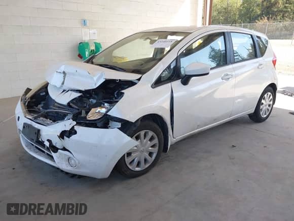 2015 Nissan Note SV z VIN 3N1CE2CPXFL356621, wystawiony jako IAAI lot #43240118 z przebiegiem 143 657 mil mil oraz . Historia ofert i sprzedaży dostępna na DreamBid. Obrazek 18.