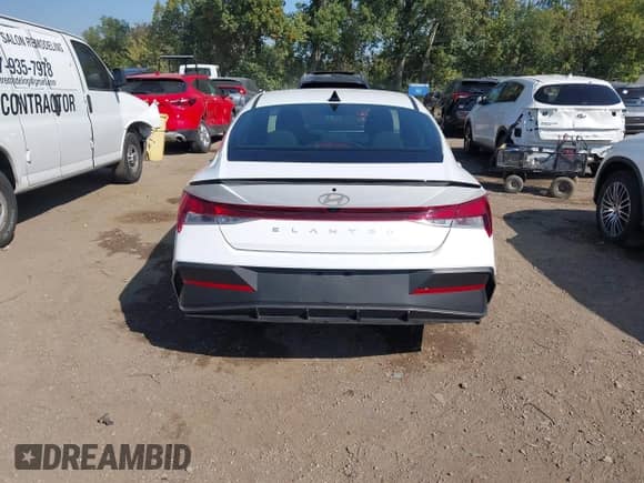 2025 Hyundai Elantra SEL Sport with VIN KMHLM4DG8SU923978, listed as a IAAI auction lot 43214581 with 3,349 mi miles and . Bid and sale history available at DreamBid. Image 16.