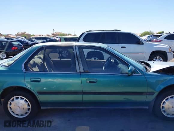1993 Honda Accord with VIN 1HGCB7678PA087172, listed as a IAAI auction lot 42853056 with 231,990 mi miles and . Bid and sale history available at DreamBid. Image 14.
