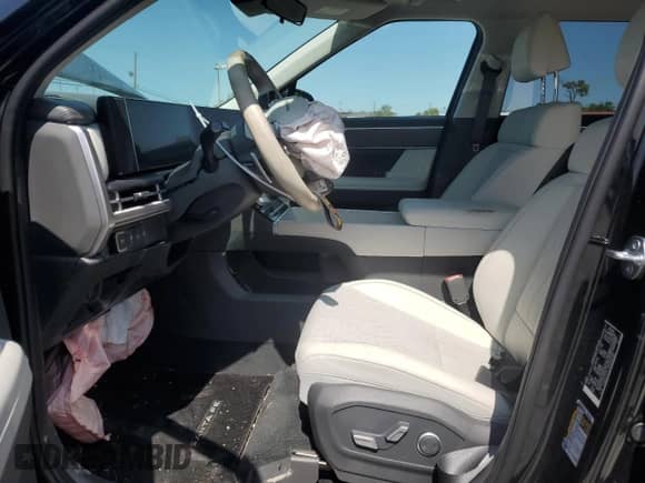 2024 Hyundai Santa Fe SEL с VIN 5NMP24GL2RH000580, выставлен на аукционе Copart как лот 70258234 с пробегом 3 469 миль миль и Списание • Salvage title. История ставок и продаж доступна на DreamBid. Изображение 7.