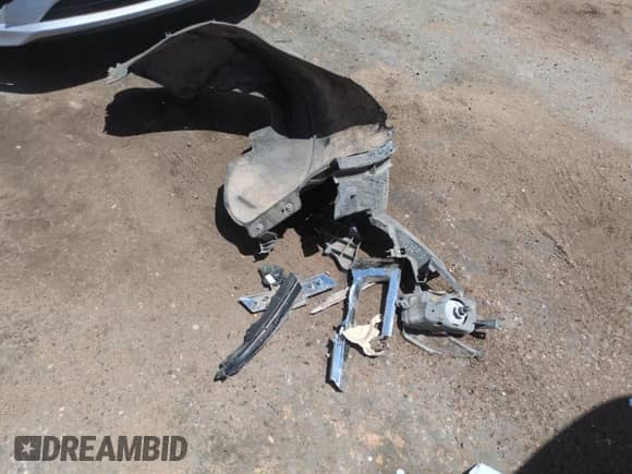 2019 Chevrolet Tahoe Premier с VIN 1GNSKCKC3KR301654, выставлен на аукционе Copart как лот 55701745 с пробегом 75 730 миль миль и Списание • Salvage title. История ставок и продаж доступна на DreamBid. Изображение 13.