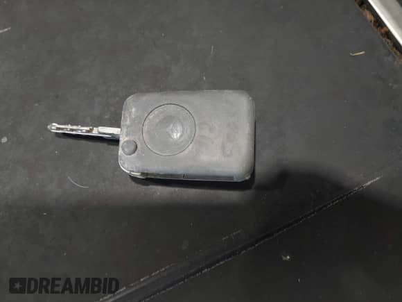 1992 Mercedes-Benz 500 z VIN WDBFA66E7NF043220, wystawiony jako IAAI lot #42744207 z przebiegiem Nie podano mil oraz . Historia ofert i sprzedaży dostępna na DreamBid. Obrazek 11.