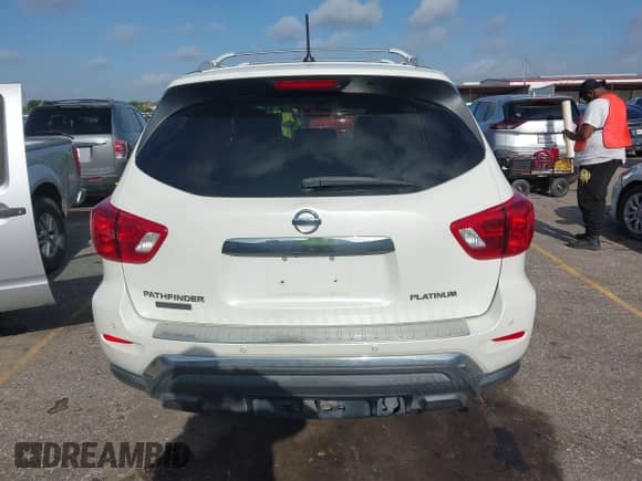 2018 Nissan Pathfinder SV с VIN 5N1DR2MN8JC671257, выставлен на аукционе IAAI как лот 42492117 с пробегом 70 302 миль миль и . История ставок и продаж доступна на DreamBid. Изображение 17.