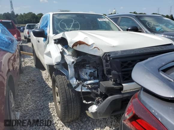 2024 Nissan Frontier S with VIN 1N6ED1CLXRN600575, listed as a Copart auction lot 42430725 with 29,390 mi miles and Salvage title. Bid and sale history available at DreamBid. Image 5.