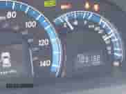 2013 Toyota Camry LE z VIN 4T1BD1FK7DU091564, wystawiony jako IAAI lot #43095022 z przebiegiem 103 132 mil mil oraz . Historia ofert i sprzedaży dostępna na DreamBid. Obrazek 15.