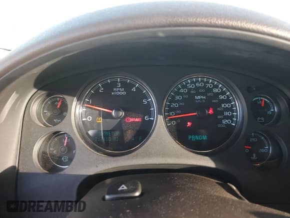 2011 GMC Sierra 1500 Denali with VIN 3GTP2XE21BG110176, listed as a Copart auction lot 82298915 with 217,410 mi miles and Clean title. Bid and sale history available at DreamBid. Image 9.