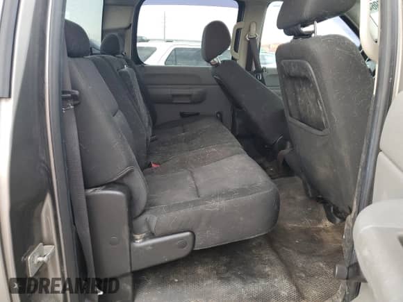 2012 Chevrolet Silverado 1500 Work Truck z VIN 3GCPKPEA8CG286747, wystawiony jako Copart lot #85266964 z przebiegiem 135 079 mil mil oraz Szkoda całkowita • Salvage title. Historia ofert i sprzedaży dostępna na DreamBid. Obrazek 10.