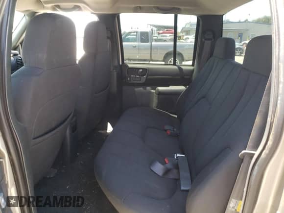 2004 Chevrolet S-10 LS z VIN 1GCDT13X14K113828, wystawiony jako Copart lot #64229655 z przebiegiem 100 013 mil mil oraz Szkoda całkowita • Salvage title. Historia ofert i sprzedaży dostępna na DreamBid. Obrazek 10.