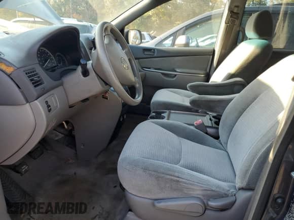 2007 Toyota Sienna CE с VIN 5TDZK23C17S074988, выставлен на аукционе Copart как лот 87016905 с пробегом Не указан миль и Списание • Salvage title. История ставок и продаж доступна на DreamBid. Изображение 7.