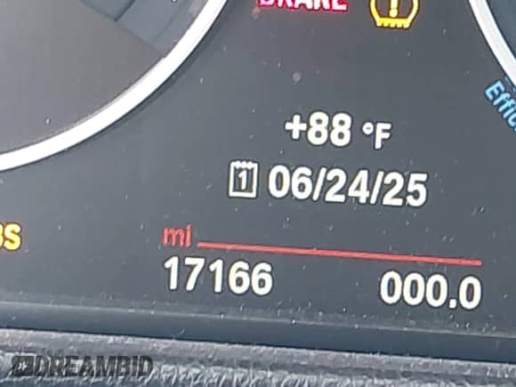 2018 BMW 4 Series 430i with VIN WBA4Z1C51JEA31461, listed as a IAAI auction lot 42593491 with 17,166 mi miles and . Bid and sale history available at DreamBid. Image 16.