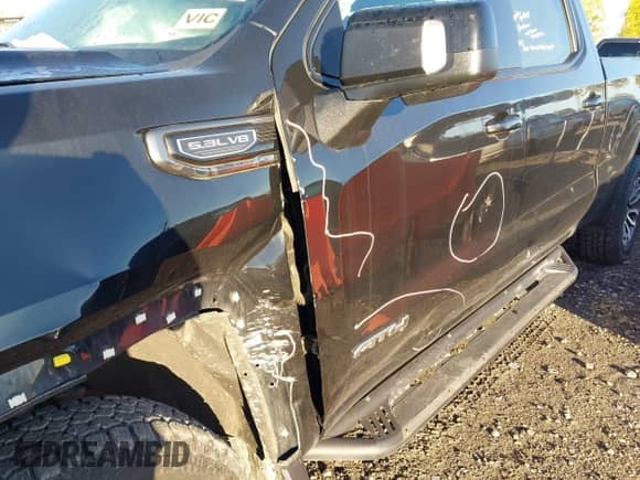2020 GMC Sierra 1500 AT4 z VIN 1GTP9EED7LZ116440, wystawiony jako IAAI lot #43374469 z przebiegiem 63 184 mil mil oraz . Historia ofert i sprzedaży dostępna na DreamBid. Obrazek 18.