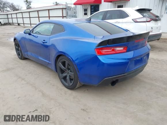 2017 Chevrolet Camaro 1LS с VIN 1G1FA1RX9H0187921, выставлен на аукционе IAAI как лот 41312375 с пробегом 72 084 миль миль и . История ставок и продаж доступна на DreamBid. Изображение 3.