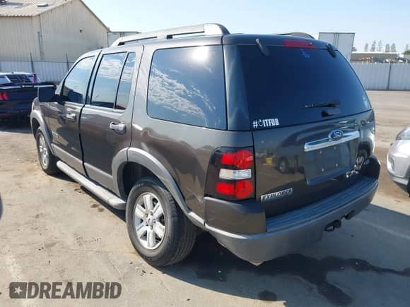 2006 Ford Explorer XLT with VIN 1FMEU63EX6UB68729, listed as a IAAI auction lot 43070794 with 171,711 mi miles and . Bid and sale history available at DreamBid. Image 3.