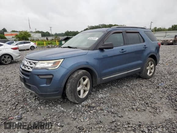 2018 Ford Explorer XLT z VIN 1FM5K7DH1JGC47217, wystawiony jako Copart lot #68402695 z przebiegiem 120 637 mil mil oraz Szkoda całkowita • Salvage title. Historia ofert i sprzedaży dostępna na DreamBid. Obrazek 1.