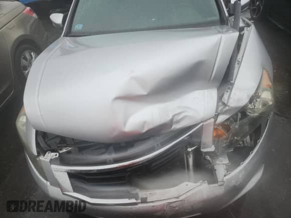 2010 Honda Accord LX z VIN 1HGCP2F3XAA133612, wystawiony jako Copart lot #90028185 z przebiegiem 166 994 mil mil oraz Czysty tytuł • Clean title. Historia ofert i sprzedaży dostępna na DreamBid. Obrazek 11.