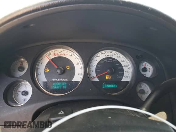 2007 GMC Sierra 1500 SLT with VIN 2GTEC13J771633410, listed as a Copart auction lot 60505515 with 194,627 mi miles and Salvage title. Bid and sale history available at DreamBid. Image 9.