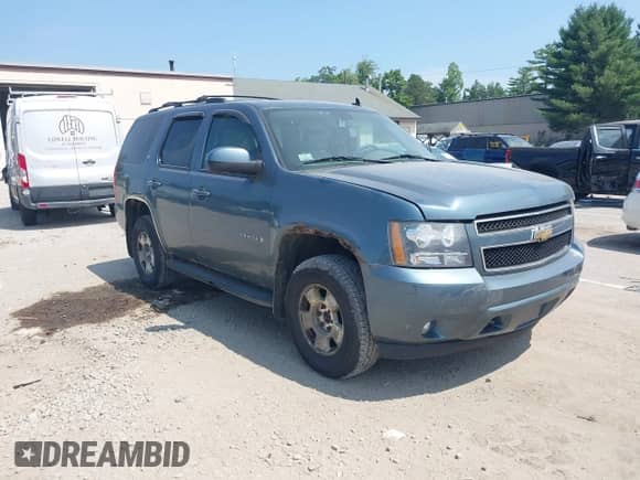 2009 Chevrolet Tahoe 2LT with VIN 1GNFK23099R105566, listed as a IAAI auction lot 42943995 with 193,950 mi miles and . Bid and sale history available at DreamBid. Image 1.