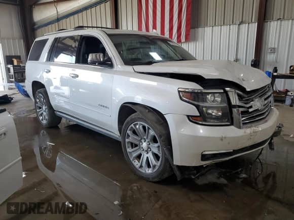 2017 Chevrolet Tahoe Premier z VIN 1GNSKCKC7HR140749, wystawiony jako Copart lot #70206795 z przebiegiem 132 107 mil mil oraz Szkoda całkowita • Salvage title. Historia ofert i sprzedaży dostępna na DreamBid. Obrazek 4.