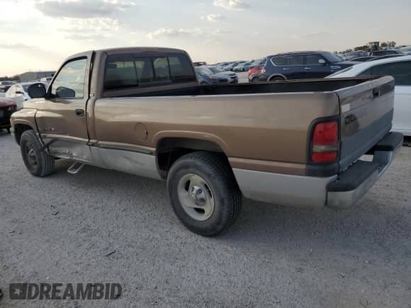 2001 Dodge 1500 с VIN 1B7HC16Z21S779218, выставлен на аукционе Copart как лот 75006144 с пробегом 110 124 миль миль и Списание • Salvage title. История ставок и продаж доступна на DreamBid. Изображение 2.