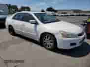 2006 Honda Accord EX-L z VIN 1HGCM66806A014261, wystawiony jako Copart lot #68584105 z przebiegiem 227 744 mil mil oraz Szkoda całkowita • Salvage title. Historia ofert i sprzedaży dostępna na DreamBid. Obrazek 4.