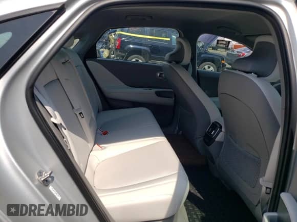 2024 Hyundai Ioniq 6 SEL с VIN KMHM34AC5RA081377, выставлен на аукционе Copart как лот 61489975 с пробегом 1 249 миль миль и Списание • Salvage title. История ставок и продаж доступна на DreamBid. Изображение 10.