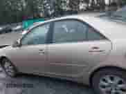 2005 Toyota Camry LE с VIN 4T1BF32K15U594407, выставлен на аукционе IAAI как лот 41490130 с пробегом 117 389 миль миль и . История ставок и продаж доступна на DreamBid. Изображение 14.