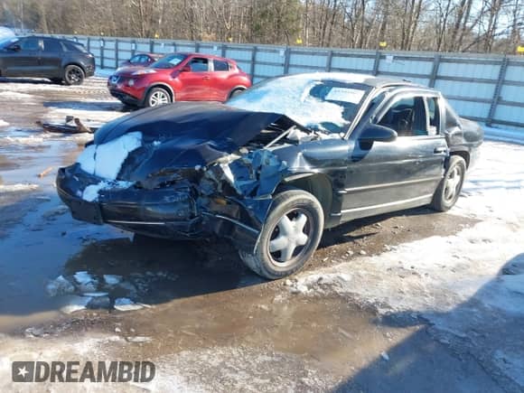 1999 Chevrolet Monte Carlo LS with VIN 2G1WW12M0X9285595, listed as a IAAI auction lot 41333507 with 197,977 mi miles and . Bid and sale history available at DreamBid. Image 2.