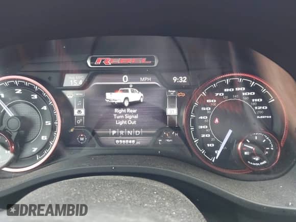 2022 Ram 1500 Rebel z VIN 1C6SRFLT1NN183823, wystawiony jako IAAI lot #42639735 z przebiegiem 36 048 mil mil oraz . Historia ofert i sprzedaży dostępna na DreamBid. Obrazek 7.