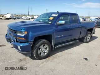 2017 Chevrolet Silverado 1500 LT z VIN 1GCVKREC9HZ364321, wystawiony jako Copart lot #71231045 z przebiegiem 101 058 mil mil oraz Szkoda całkowita • Salvage title. Historia ofert i sprzedaży dostępna na DreamBid. Obrazek 1.