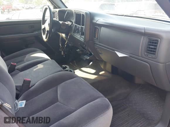 2006 GMC Sierra 1500 SLT with VIN 2GTEK13Z261326086, listed as a IAAI auction lot 42958079 with 144,604 mi miles and . Bid and sale history available at DreamBid. Image 5.